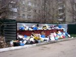 20121123-Скоро к мусорным бакам не подойдешь!