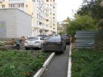 20131019-002-stoyanka -стоянка автомашин у контейнерной площадки